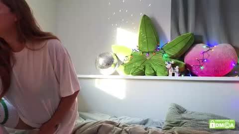   online show from December 17, 2025, 7:53 pm