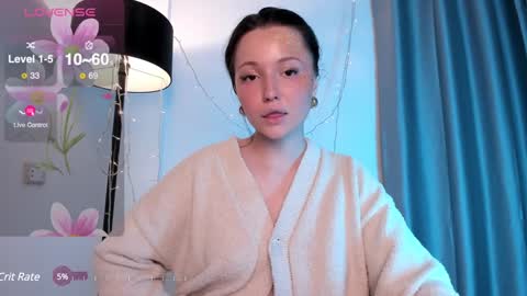 Snapshot of peachvibes chatting on December 30, 2024, 12:43 am Lili online show from December 30, 2024, 12:43 am