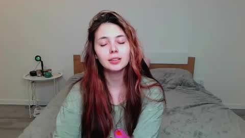 Snapshot of peachybabe__ chatting on February 4, 2025, 10:13 pm Peachy online show from February 4, 2025, 10:13 pm