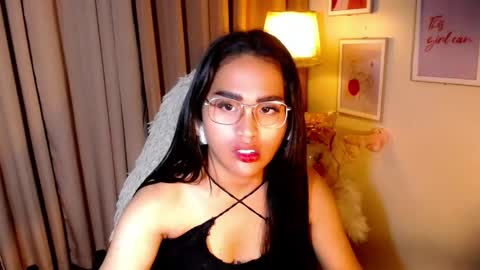 Angel Creamdensada online show from May 19, 2026, 1:56 am