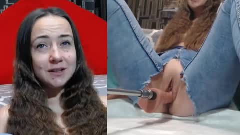 Snapshot of pearl_helen chatting on October 24, 2025, 10:22 am pearl_helen online show from October 24, 2025, 10:22 am