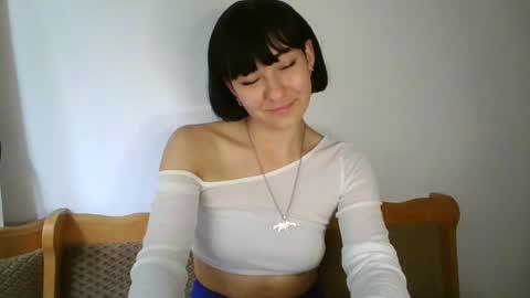 pearlgirl2006 online show from July 7, 2026, 2:21 pm
