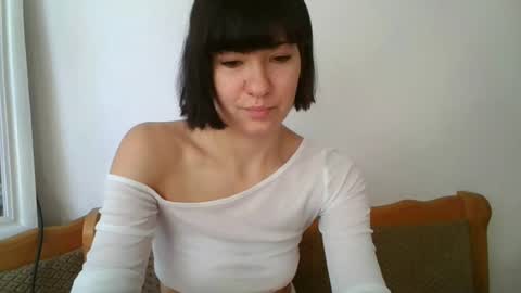pearlgirl2006 online show from July 16, 2026, 9:15 am