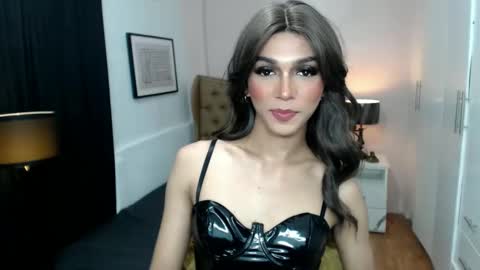 Snapshot of pearlmoore chatting on January 18, 2025, 8:40 pm Pearl online show from January 18, 2025, 8:40 pm