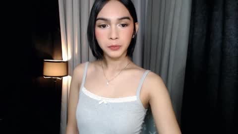 Pearl online show from April 17, 2026, 8:23 pm