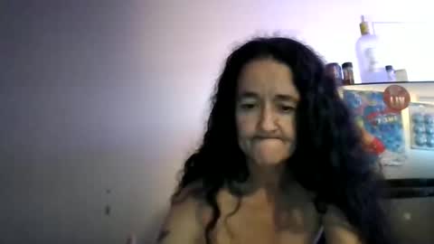 pebblezmeowkitty online show from May 6, 2026, 2:19 am