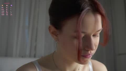 Lily online show from April 7, 2026, 1:06 am