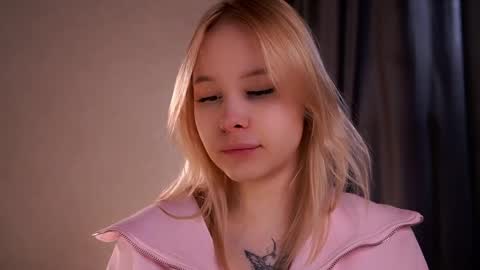 Lily online show from June 2, 2026, 4:14 am