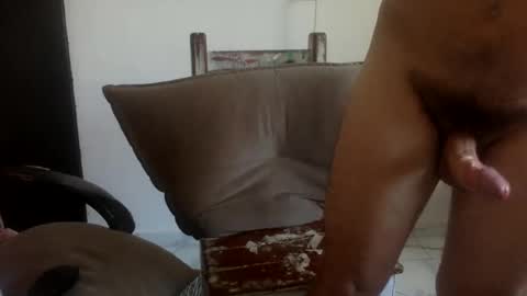 Snapshot of pedrolong35 chatting on September 30, 2025, 6:24 pm Vem chupar vem online show from September 30, 2025, 6:24 pm