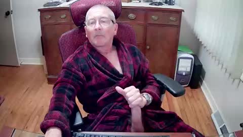 peepingmale online show from March 21, 2026, 12:43 pm