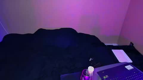 Tiffany Von-Pierre online show from June 4, 2026, 1:44 am