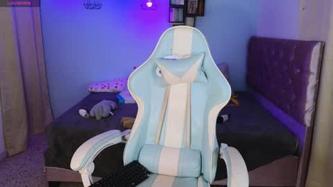 peggy-funn online show from January 13, 2025, 2:28 am