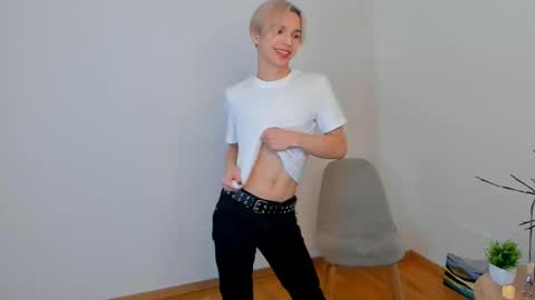 Leo online show from December 4, 2024, 9:13 pm