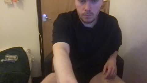 pennguin00 online show from December 31, 2024, 8:45 pm