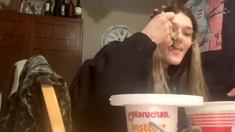 Snapshot of penutbuttajelllytime chatting on February 5, 2025, 4:06 am Penutbuttajelllytime online show from February 5, 2025, 4:06 am