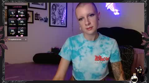 Pepper Dagger online show from September 17, 2025, 3:41 am