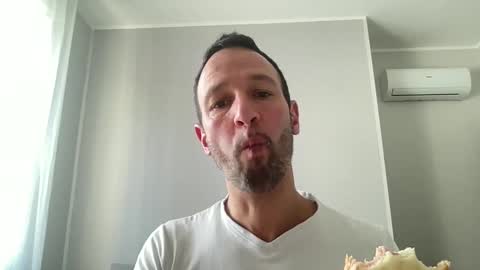 Snapshot of peppinslosqualo chatting on March 2, 2025, 2:32 pm peppinslosqualo online show from March 2, 2025, 2:32 pm