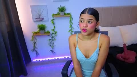 Snapshot of pequitasmedusa9 chatting on October 14, 2025, 7:03 pm pequitasmedusa9 online show from October 14, 2025, 7:03 pm