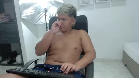 percibal_junior1 online show from January 30, 2025, 5:41 am