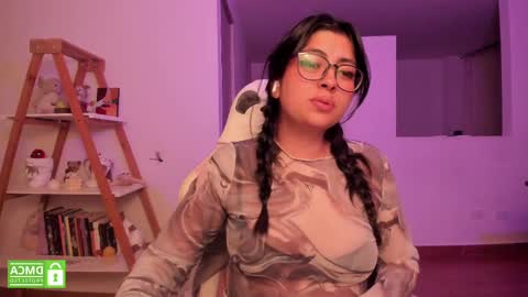 Sarah Ana Banana online show from February 21, 2025, 6:40 am