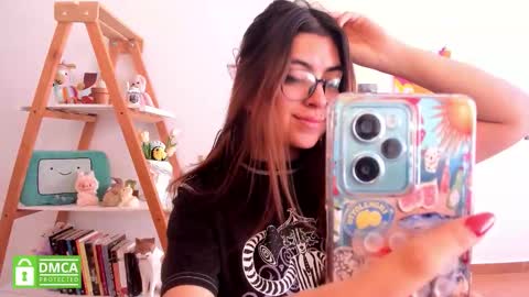 Sarah Ana Banana online show from January 13, 2026, 2:33 pm