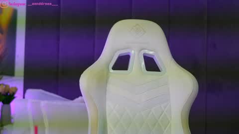 Dee online show from December 15, 2025, 5:28 pm