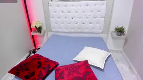 Snapshot of perlaa_sweet_ chatting on July 10, 2026, 1:14 pm Perla online show from July 10, 2026, 1:14 pm