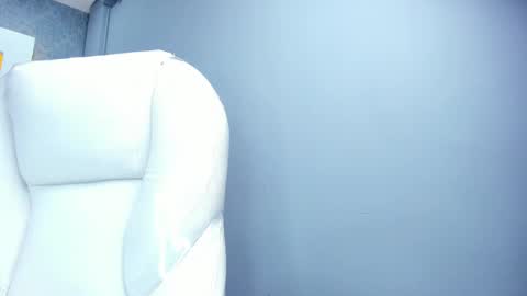 PERLA  online show from September 18, 2025, 10:34 pm