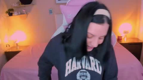 Marie online show from March 21, 2026, 11:26 am