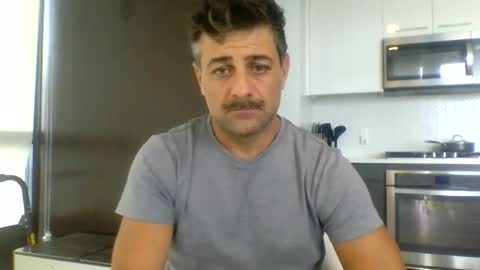 Snapshot of persianprince546 chatting on May 27, 2026, 4:37 pm persianprince546 online show from May 27, 2026, 4:37 pm