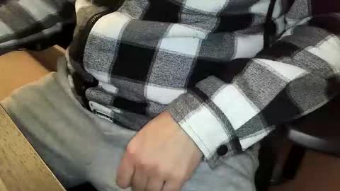 personaljesus187 online show from April 18, 2026, 10:08 am