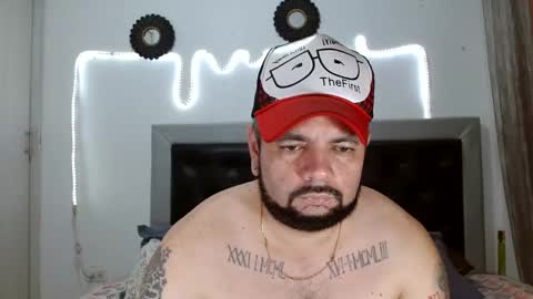 Snapshot of perverseveteranmanxxx chatting on October 13, 2025, 4:56 am Carlos online show from October 13, 2025, 4:56 am