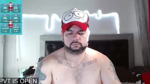 Snapshot of perverseveteranmanxxx chatting on December 16, 2025, 12:32 pm Carlos online show from December 16, 2025, 12:32 pm