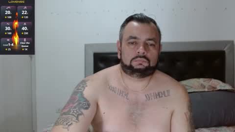 Snapshot of perverseveteranmanxxx chatting on February 11, 2026, 4:17 am Carlos online show from February 11, 2026, 4:17 am