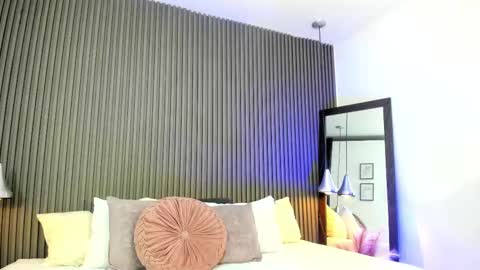 Lizza online show from September 25, 2025, 11:36 am