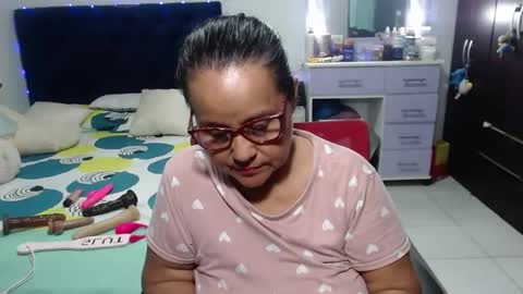 Snapshot of pervert_mommy_x chatting on March 2, 2026, 11:17 am SAMY online show from March 2, 2026, 11:17 am