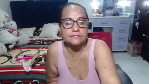 Snapshot of pervert_mommy_x chatting on March 27, 2026, 10:37 am SAMY online show from March 27, 2026, 10:37 am