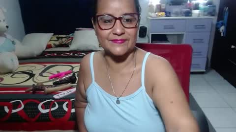 Snapshot of pervert_mommy_x chatting on April 6, 2026, 8:48 am SAMY online show from April 6, 2026, 8:48 am