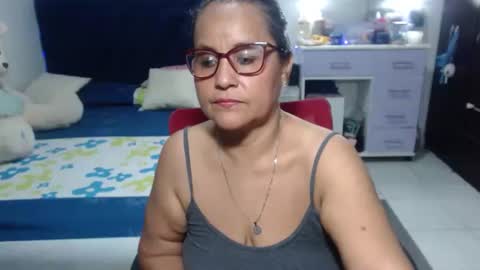 Snapshot of pervert_mommy_x chatting on April 13, 2026, 9:59 am SAMY online show from April 13, 2026, 9:59 am