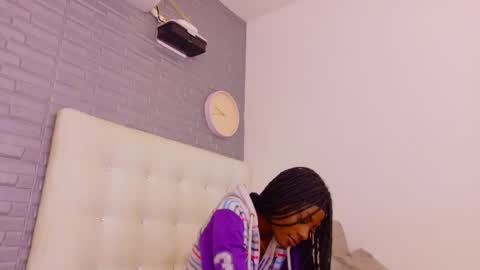 pervert_shydoll online show from June 9, 2026, 3:29 am