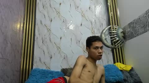 Snapshot of petal_bigx19 chatting on July 16, 2026, 8:48 pm petal_bigx19 online show from July 16, 2026, 8:48 pm