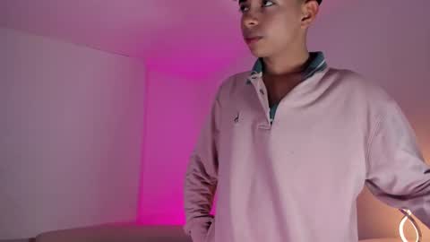 Snapshot of peter_chase chatting on October 2, 2025, 7:21 pm Peter online show from October 2, 2025, 7:21 pm