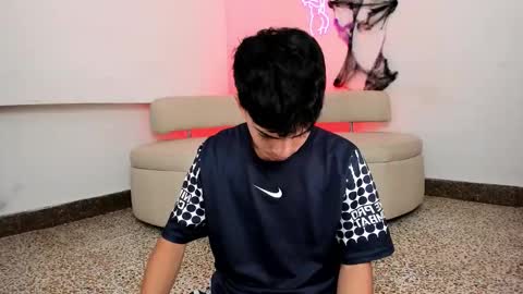 Snapshot of peter_chase chatting on October 16, 2025, 7:37 pm Peter online show from October 16, 2025, 7:37 pm