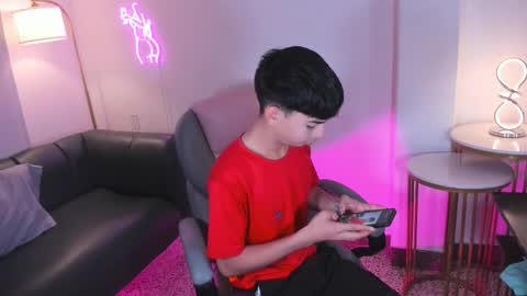 Snapshot of peter_chase chatting on November 9, 2025, 6:28 pm Peter online show from November 9, 2025, 6:28 pm