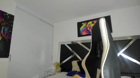 Snapshot of peter_coleman chatting on December 21, 2024, 2:41 am PeterColeman online show from December 21, 2024, 2:41 am