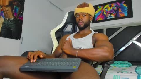 Snapshot of peter_coleman chatting on March 3, 2025, 11:35 pm PeterColeman online show from March 3, 2025, 11:35 pm