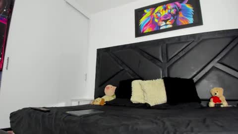 Snapshot of peter_coleman chatting on October 19, 2025, 11:27 pm PeterColeman online show from October 19, 2025, 11:27 pm