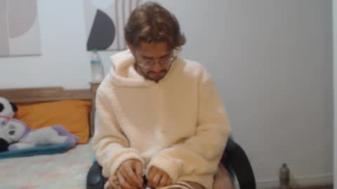 Snapshot of peter_x_annaud chatting on October 12, 2025, 11:09 am FELIPE online show from October 12, 2025, 11:09 am