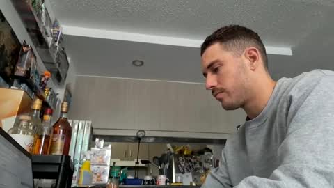 Snapshot of peterskinny24 chatting on February 24, 2025, 3:42 pm ttps VF8L9ABFMref wl share online show from February 24, 2025, 3:42 pm