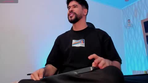 PETES EVANS new account online show from February 16, 2026, 11:23 pm